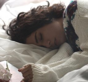 Η Εμμανουέλα Παπαθανασίου γράφει για το eirinika: 11 συμβουλές για να κοιμηθείτε καλύτερα