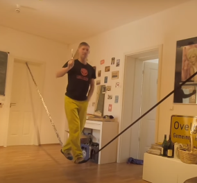 Απολαυστικό βίντεο: Να πως περνάει ένας σχοινοβάτης δημιουργικά την καραντίνα στο σπίτι  