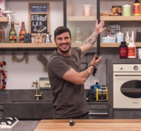 O Άκης Πετρετζίκης μας προτείνει μια μοναδική συνταγή - Φασολάκια κοκκινιστά με λουκάνικο (Βίντεο) 