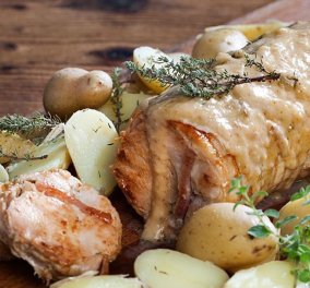 Μια φανταστική συνταγή από την Αργυρώ Μπαρμπαρίγου - Ρολό κοτόπουλο με υπέροχη σάλτσα μουστάρδας (βίντεο)