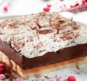 Η Ντίνα Νικολάου δημιουργεί υπέροχο εκμέκ -σοκολατόπιτα ψυγείου