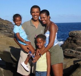 «Χρόνια πολλά στον αγαπημένο μου τύπο»: Η τρυφερή throwback φωτογραφία της Μισέλ Ομπάμα για τα γενέθλια του Μπαράκ