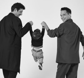 Μιχάλης Οικονόμου- Γιώργος Μακρής: Οι δύο ηθοποιοί έχουν δημιουργήσει μια ευτυχισμένη οικογένεια & μεγαλώνουν τον γιο τους - Αυτή είναι η ιστορία τους (φωτό)