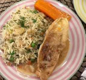 Υπέροχη μαμαδίστικη συνταγή από την Αργυρώ Μπαρμπαρίγου - Λεμονάτο κοτόπουλο στην κατσαρόλα με ρύζι