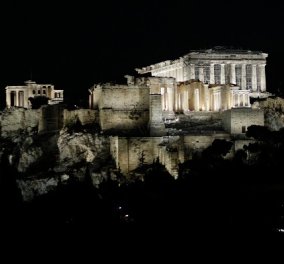 Καρέ καρέ ο νέος φωτισμός της Ακρόπολης: Υπέρλαμπρη, εκθαμβωτική με την επιμέλεια της Ελευθερίας Ντεκώ (φωτό- βίντεο)