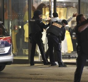 Τρομοκρατικό χτύπημα στην Βιέννη: 5 νεκροί, 15 τραυματίες - Αυτοκτόνησε ο δράστης (Φωτό & Βίντεο) 