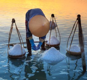 Aλάτι Νεκράς Θάλασσας: Έχει 7 εκπληκτικά οφέλη & σας τα παρουσιάζουμε 