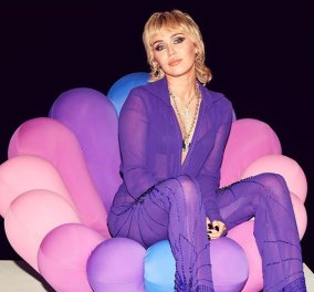 Η συγκλονιστική εξομολόγηση της Miley Cyrus: «Τα τελευταία δύο χρόνια η ζωή μου ήταν γεμάτη τραυματικές εμπειρίες & απώλειες» (Φωτό & Βίντεο) 