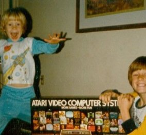 Vintage pics: Μοναδικές αντιδράσεις από τα παιδιά στα 80ς & 90ς που ανοίγουν τα δώρα τους - Είναι θρυλικά παιχνίδια 