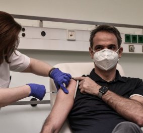Ο Πρωθυπουργός Κυριάκος Μητσοτάκης εμβολιάστηκε - ''Σήμερα  όλοι χαμογελάμε κάτω από τις μάσκες'' (φωτό & βίντεο)