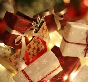 Τα πιο εντυπωσιακά αμπαλάζ για τα Χριστούγεννα - Τώρα που είστε μέσα... περιτυλίξτε με τα πιο γιορτινά & όμορφα χαρτιά τα δώρα σας (φωτό)