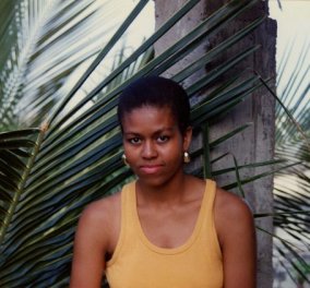 Η Μισέλ Ομπάμα γιορτάζει τα γενέθλιά της: Τα «σ’ αγαπώ» του Μπαράκ και το άφρο μαλλί που δεν αποχωρίζεται (φωτό)