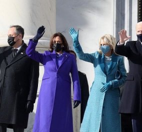 Το styling & οι «πρώτες κυρίες» της ορκωμοσίας: Με royal blue η Αντιπρόεδρος Καμαλα Χαρις, με βεραμάν παλτό η σύζυγος του Μπάιντεν & ασορτί γάντια (φωτό & βιντεο)