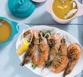  Κακαβιά με γαρίδες: Η Ντίνα Νικολάου βάζει το Αιγαίο στο πιάτο μας & ο Dr Δημήτρης Γρηγοράκης ενθουσιάζεται με τη συνταγή