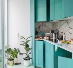 10 υπέροχες κουζίνες σε πράσινο χρώμα για ηρεμία στο σπίτι: Από την Λυών, το Τορίνο, τη Στοκχόλμη ως την Θεσσαλονίκη & την Αθήνα (φωτό)