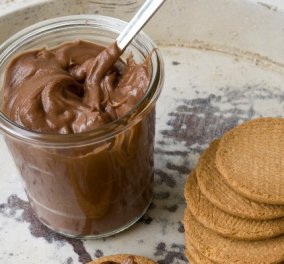 Στέλιος Παρλιάρος: Έτσι θα φτιάξετε άλειμμα σοκολάτας με ταχίνι  - Πλούσιο σε γεύση και ενέργεια