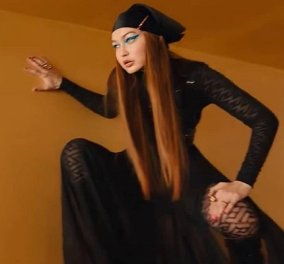 Η Gigi Hadid κορμάρα 5 μήνες μετά την γέννηση της κόρης της: Επέστρεψε στην πασαρέλα - Το catwalk για τον Versace (φωτό & βίντεο)