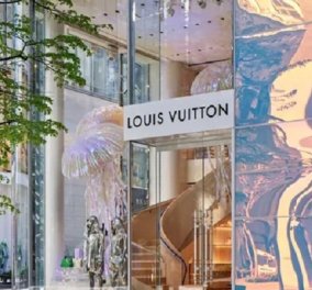 Μέσα στην ανακαινισμένη μπουτίκ του Louis Vuitton στο Τόκιο: Το υπερμοντέρνο κτίριο, η γιγάντια τσούχτρα (φωτό)
