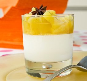 Το απόλυτο light γλυκό από τον Στέλιο Παρλιάρο: Κομπόστα ανανά με κρέμα γιαουρτιού - Απόλαυση χωρίς τύψεις 