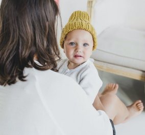 Εμβολιασμένη Αμερικανίδα γέννησε το πρώτο μωρό με αντισώματα - Ελπίδα στην «μάχη» κατά του κορωνοϊού (βίντεο)