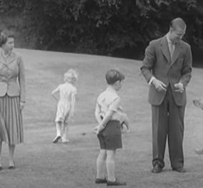Vintage video οι διακοπές της Ελισάβετ με τον Φίλιππο: Η μικρή πριγκίπισσα Άννα & ο πρίγκιπας Κάρολος κάνουν κούνια με τον μπαμπά, ταΐζουν τα ponies