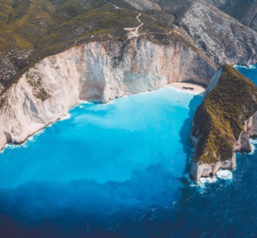 Η Daily Telegraph προτείνει 15 ελληνικά νησιά για τις φετινές καλοκαιρινές διακοπές -  Ζάκυνθος, Κέρκυρα, Μύκονος... 