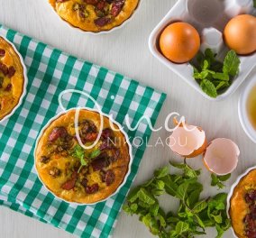 Ντίνα Νικολάου: Ταρτάκια με λουκάνικα, κολοκυθάκια και δυόσμο - Η λαχταριστή συνταγή που πρέπει να δοκιμάσετε 