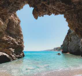 #Greek Summer 2021: Ο @nick.haji παρουσιάζει την εξωπραγματική ομορφιά της παραλίας Καλαδί στα Κύθηρα - Οι Έλληνες φωτογράφοι προτείνουν