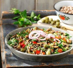 Μαυρομάτικα φασόλια σαλάτα από την Αργυρώ Μπαρμπαρίγου: Ένα νόστιμο και ελαφρύ πιάτο με διατροφική αξία 