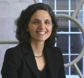 Topwoman η καθηγήτρια του Cambridge Ζωή Κουρτζή: Η Ελληνίδα ερευνήτρια ανακάλυψε πως θα γίνεται η διάγνωση της άνοιας & θα ανακόπτεται η εξέλιξη 
