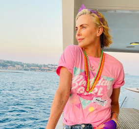 Charlize Theron: Έσβησε 46 κεριά στο πολυτελές σκάφος της σε ελληνικό νησί (φωτό)