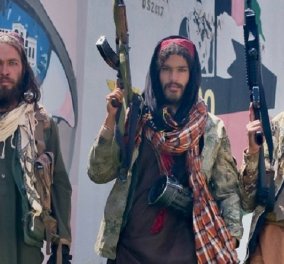 Η πρώτη συνέντευξη τύπου των Ταλιμπάν: "Κανείς  δεν θα πάθει τίποτα - Υποχρεωτική η μαντίλα για τις γυναίκες όχι η μπούρκα" (βίντεο)