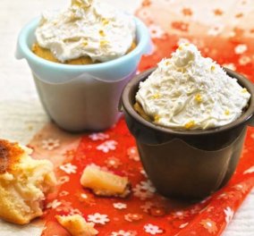 Αργυρώ Μπαρμπαρίγου: Εξωτικά cupcakes καρύδας  με ανανά -  Ο συνδυασμός των γεύσεων & των αρωμάτων είναι μαγικός