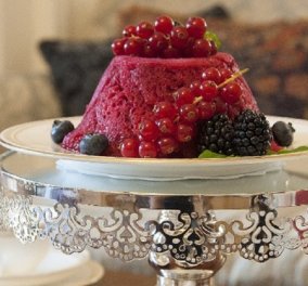  Summer pudding: Ο Στέλιος Παρλιάρος παρουσιάζει την αγγλική σπεσιαλιτέ - Υπέροχο γλυκό! 