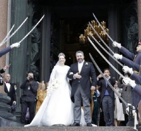 Ανάρπαστες σε όλο τον κόσμο οι φωτογραφίες από τον αυτοκρατορικό γάμο στη Ρωσία - Εξώφυλλο στην Paris Match οι νέοι βασιλείς (φώτο) 
