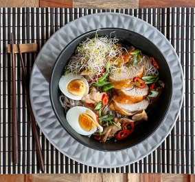 Αργυρώ Μπαρμπαρίγου: Σούπα Ramen Νοοdles - Αποτελεί το comfort food της ιαπωνικής κουζίνας