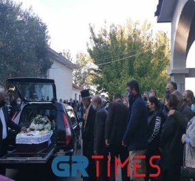 Δήμητρα Ιορδανίδου: Σε κλίμα οδύνης η κηδεία της μαραθωνοδρόμου που παρασύρθηκε από φορτηγό (φωτό & βίντεο)
