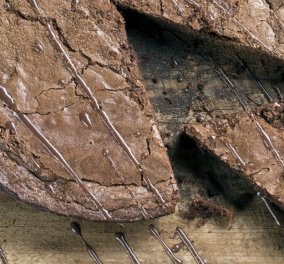 Ο Γιάννης Λουκάκος μας κακομαθαίνει:  Εθιστικό κέικ σοκολάτας - Λιώνει στο στόμα