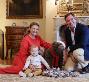 Ο πρίγκιπας, η πριγκίπισσα και το πριγκιπόπουλο του Λουξεμβούργου μας εύχονται χρόνια πολλά - Το οικογενειακό πορτρέτο