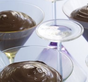 Στέλιος Παρλιάρος: Κρέμα σοκολάτας διαίτης - Ένα λαχταριστό επιδόρπιο με χαμηλά λιπαρά και λίγες θερμίδες