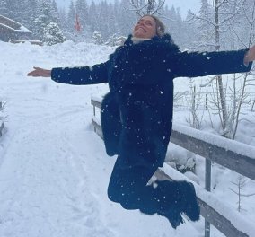 Η Τατιάνα Μπλάτνικ εύχεται καλή χρονιά με resolutions: «Να συνδεθώ με αυτούς που αγαπώ, να πάω στη φύση» (φωτό & βίντεο)