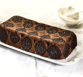 Αργυρώ Μπαρμπαρίγου: Κέικ σοκολάτας υγρό με ολόκληρα μπισκότα - Φτιάξτε το στους αγαπημένους σας και θα πάθουν τη πλάκα τους