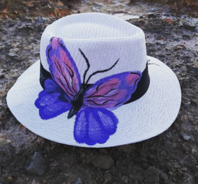 Made in Greece τα καπέλα της Αιμιλίας Κουβέλη: Περίτεχνα, ζωγραφισμένα στο χέρι (φωτό)
