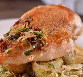 Γιάννης Λουκάκος: Κοτόπουλο στήθος στο τηγάνι με λεμονάτη σάλτσα - εύκολη & πολύ νόστιμη συνταγή (βίντεο)