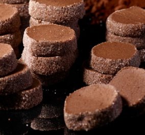 Ο Στέλιος Παρλιάρος προτείνει: Σαμπλέ σοκολάτας - απολαυστικές, γλυκές μπουκιές