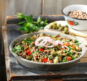 Αργυρώ Μπαρμπαρίγου: Σαλάτα με Μαυρομάτικα φασόλια - Ιδανικό πιάτο για το νηστίσιμο τραπέζι 