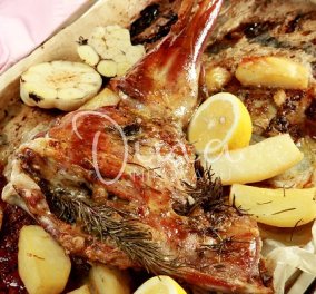 Ντίνα Νικολάου: Αρνίσιο μπουτάκι πασχαλινό στη λαδόκολλα - μια συνταγή απλή, αλλά πεντανόστιμη