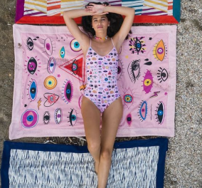Sun of a beach: Μαγιό & πετσέτες θαλάσσης για όλη την οικογένεια - Η Μελίνα & η Έλλη λανσάρουν την νέα κολεξιόν για το Καλοκαίρι 2022 (φωτό)