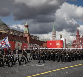 Όλες οι φωτό & τα βίντεο από την παρέλαση στην Κόκκινη Πλατεία της Μόσχας - επίδειξη δύναμης την ημέρα της νίκης επί του Χίτλερ 