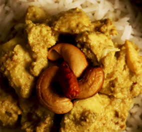 Δημήτρης Σκαρμούτσος: Μας φτιάχνει κοτόπουλο Ινδικό Khorma με γιαούρτι  - Άκρως απολαυστικό!